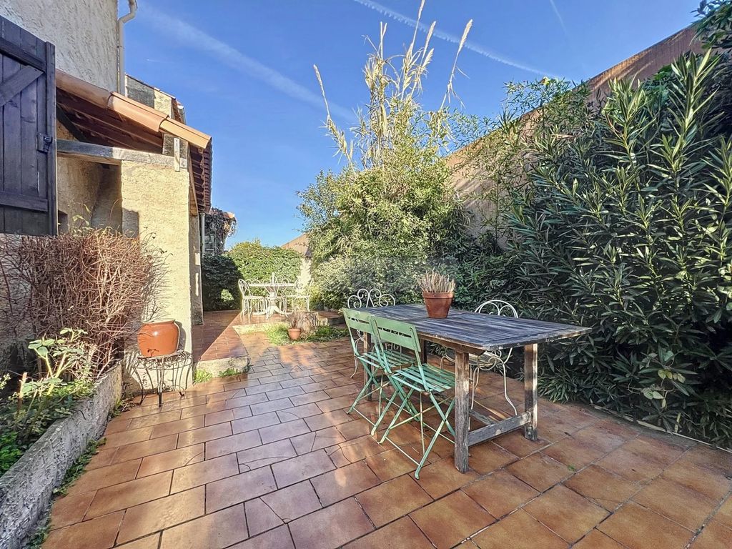 Achat maison à vendre 4 chambres 108 m² - La Ciotat