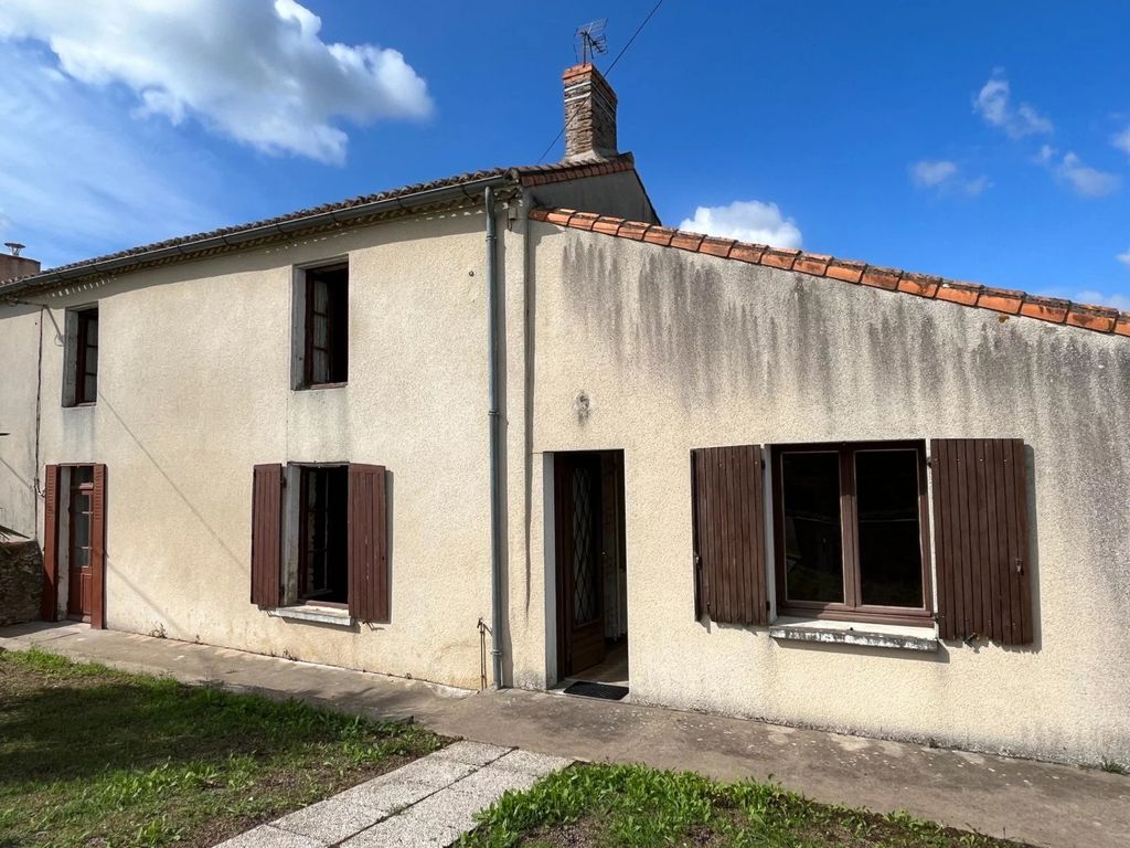 Achat maison à vendre 2 chambres 185 m² - Lhoumois