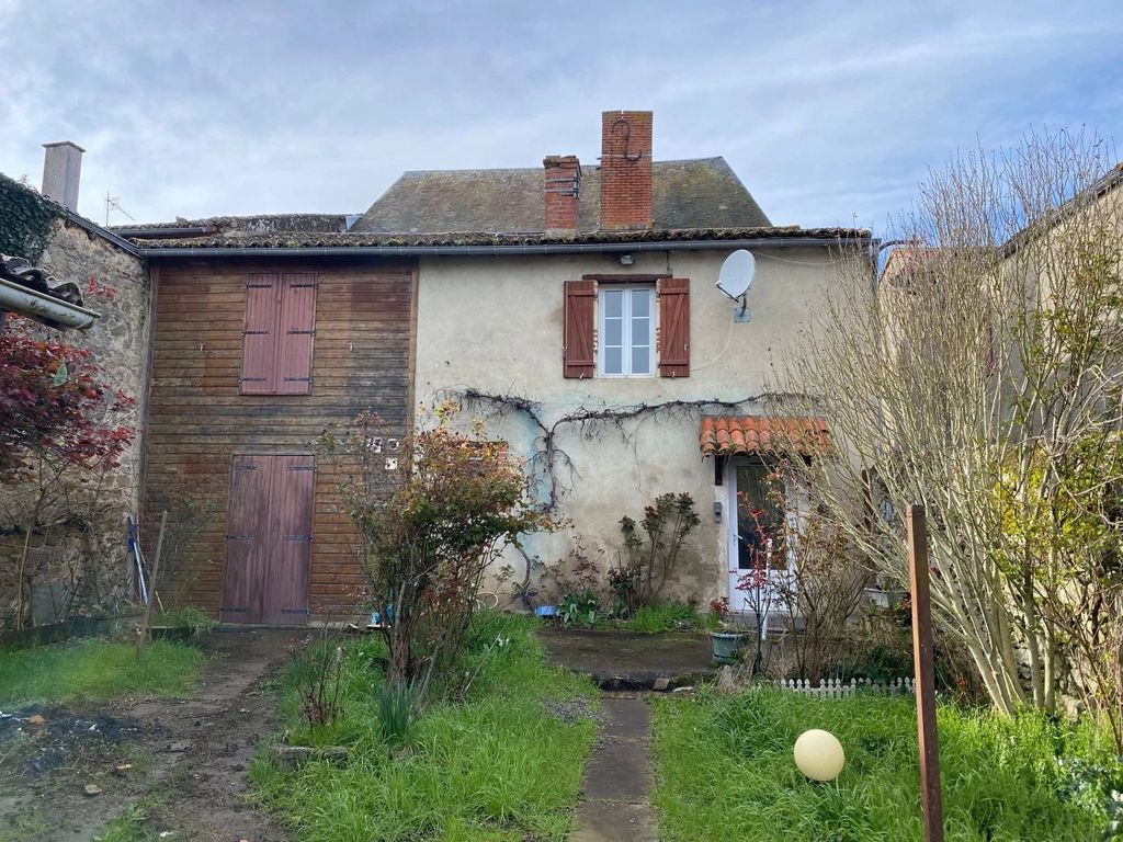 Achat maison à vendre 4 chambres 175 m² - Gourgé