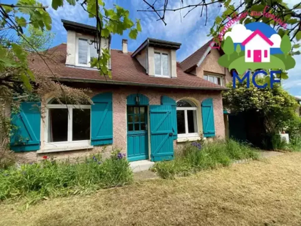 Achat maison à vendre 4 chambres 230 m² - Dammartin-en-Serve