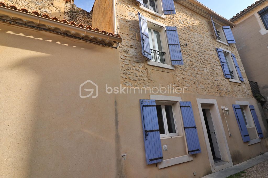 Achat maison à vendre 3 chambres 95 m² - Montfrin