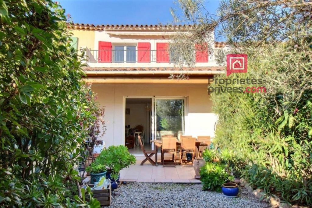 Achat maison à vendre 3 chambres 85 m² - Roquebrune-sur-Argens