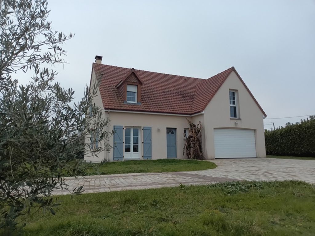 Achat maison à vendre 4 chambres 119 m² - Moulins-le-Carbonnel