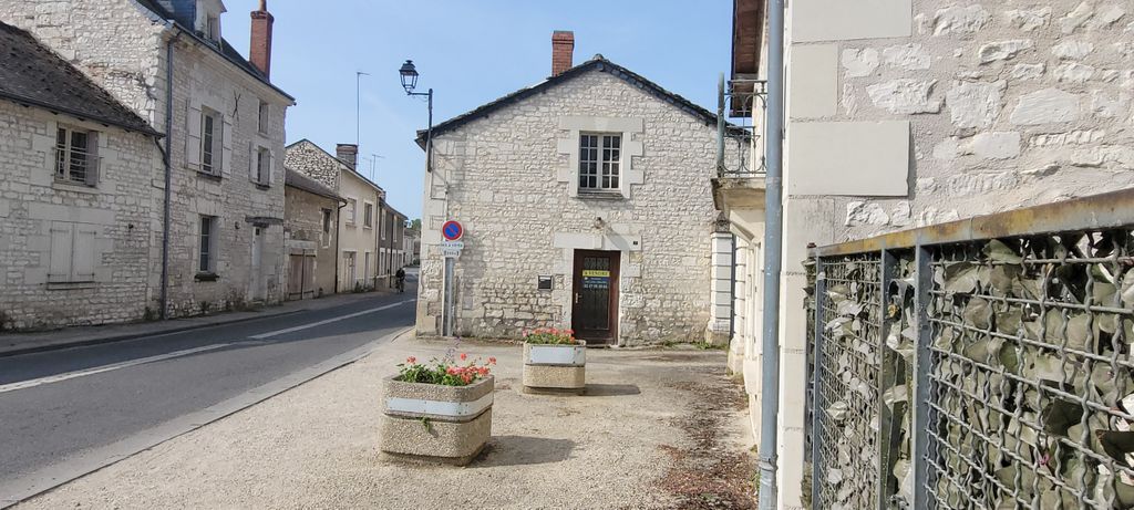 Achat maison à vendre 2 chambres 100 m² - Champigny-sur-Veude