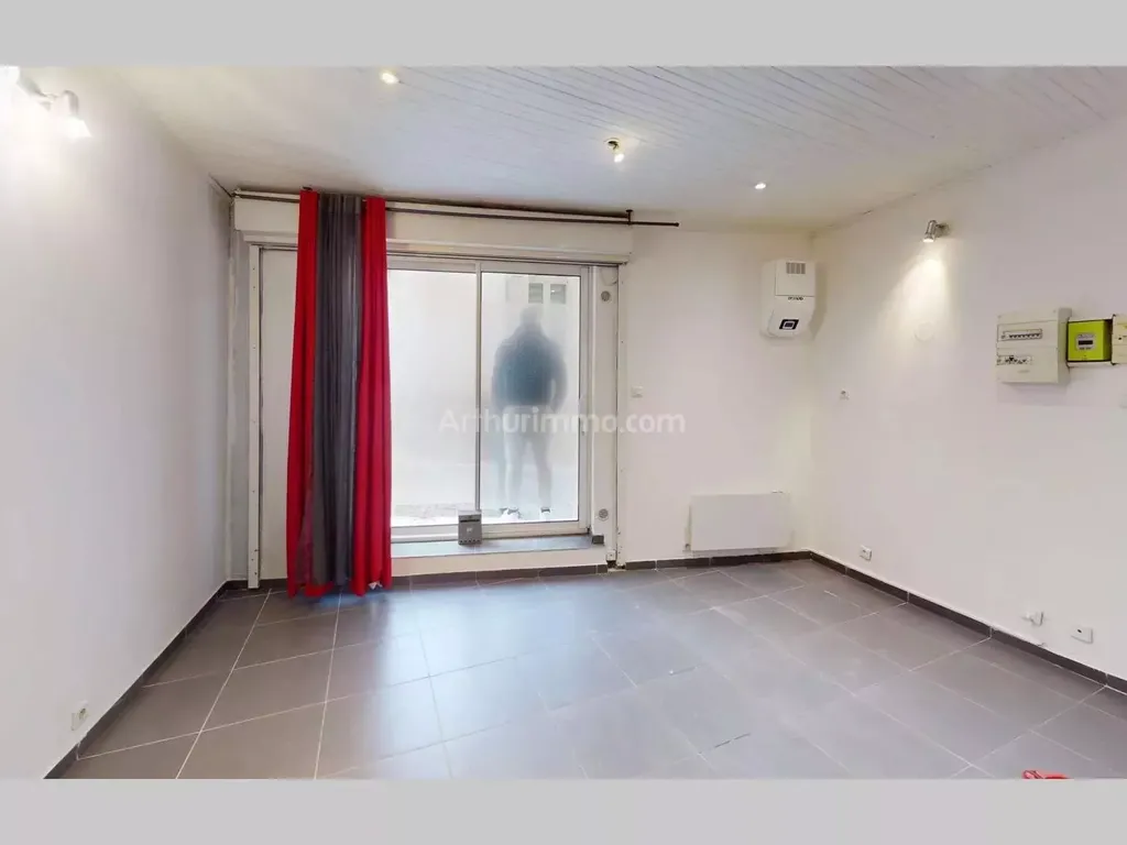 Achat studio à vendre 31 m² - Pourrières