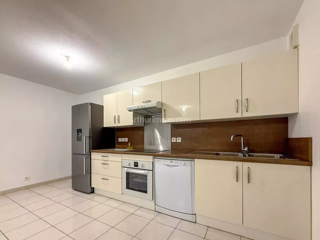 Achat appartement à vendre 3 pièces 64 m² - Draguignan