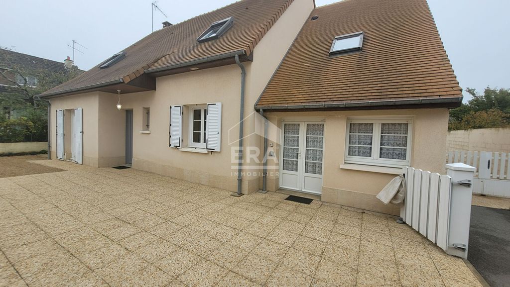 Achat maison à vendre 3 chambres 179 m² - Le Mans