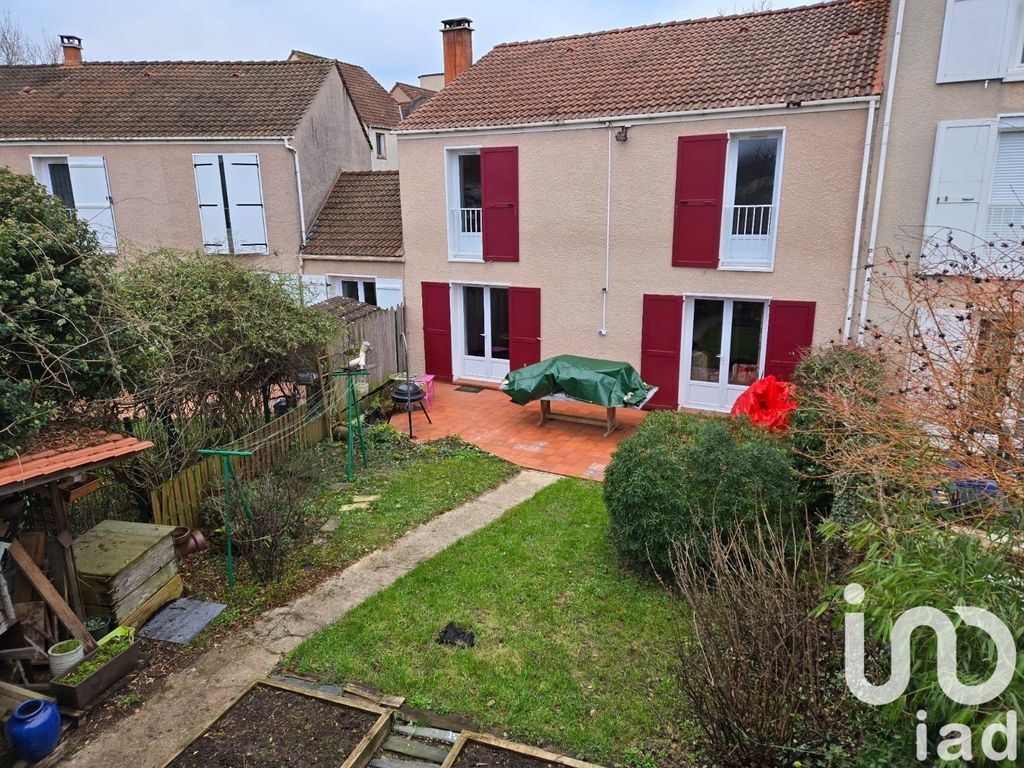 Achat maison à vendre 5 chambres 129 m² - Combs-la-Ville