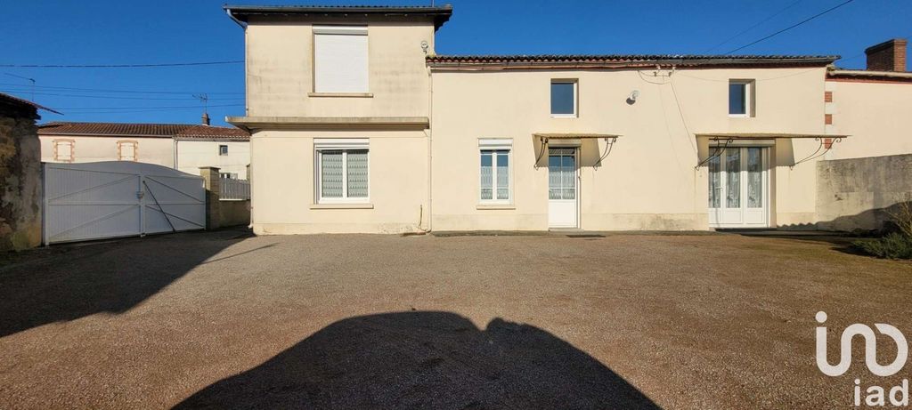 Achat maison à vendre 2 chambres 120 m² - Boussais