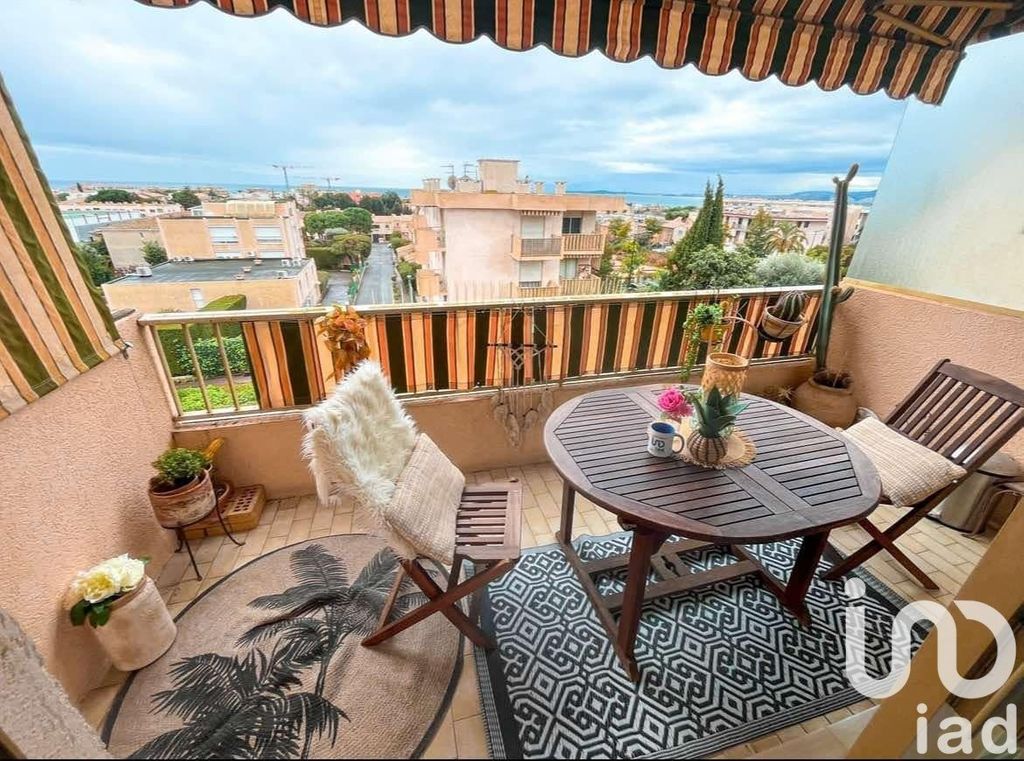 Achat appartement à vendre 2 pièces 59 m² - Saint-Laurent-du-Var