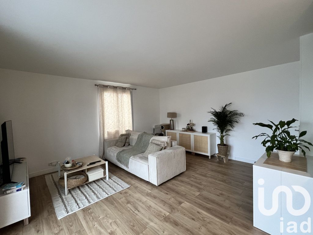 Achat appartement à vendre 2 pièces 45 m² - Le Coudray-Montceaux