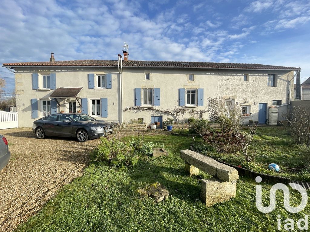 Achat maison à vendre 3 chambres 207 m² - Aubigné