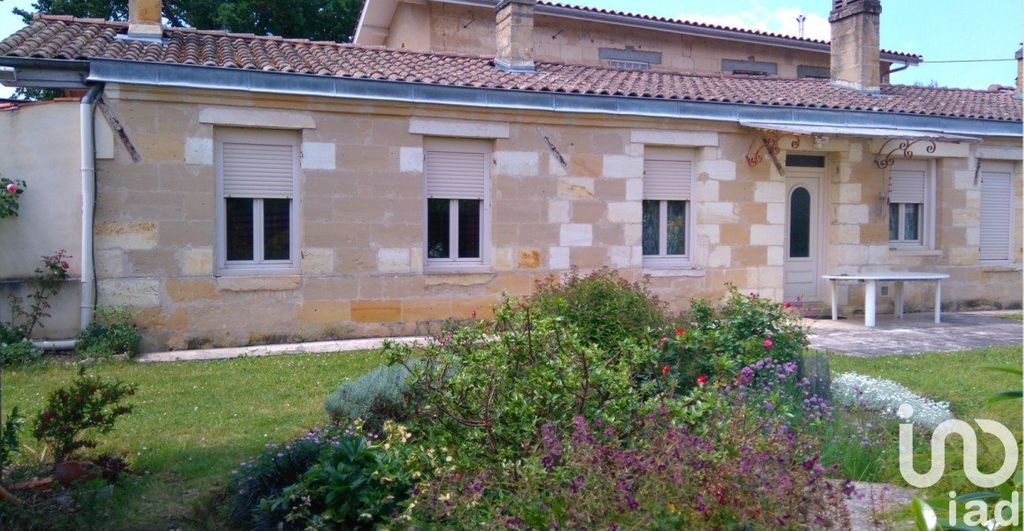 Achat maison à vendre 2 chambres 162 m² - Léognan