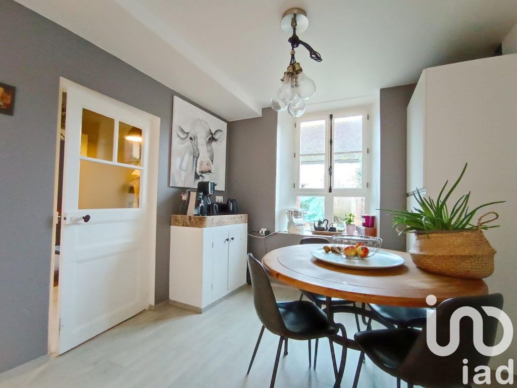 Achat maison à vendre 4 chambres 201 m² - Saint-Clément