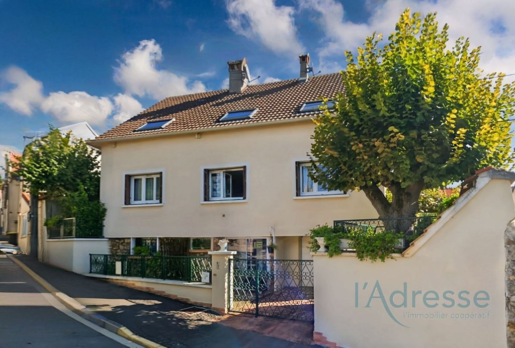 Achat maison à vendre 6 chambres 187 m² - Arpajon