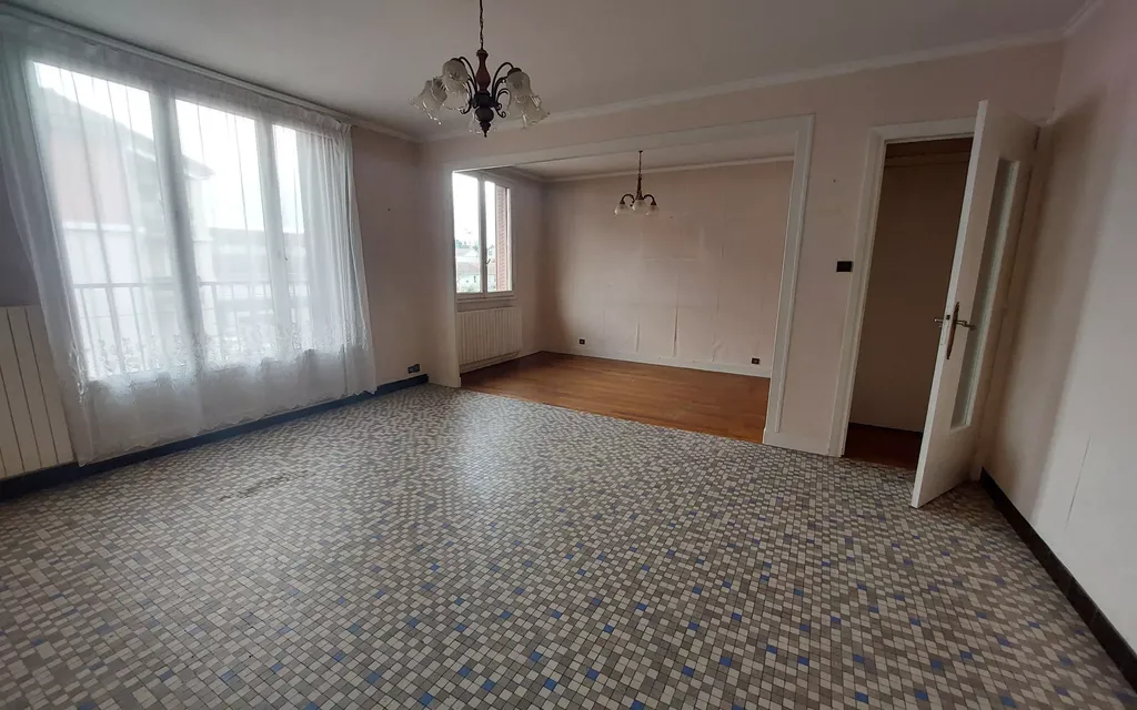 Achat appartement à vendre 4 pièces 71 m² - Saint-Fons