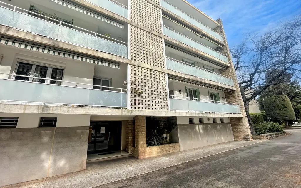 Achat appartement à vendre 3 pièces 74 m² - Morières-lès-Avignon