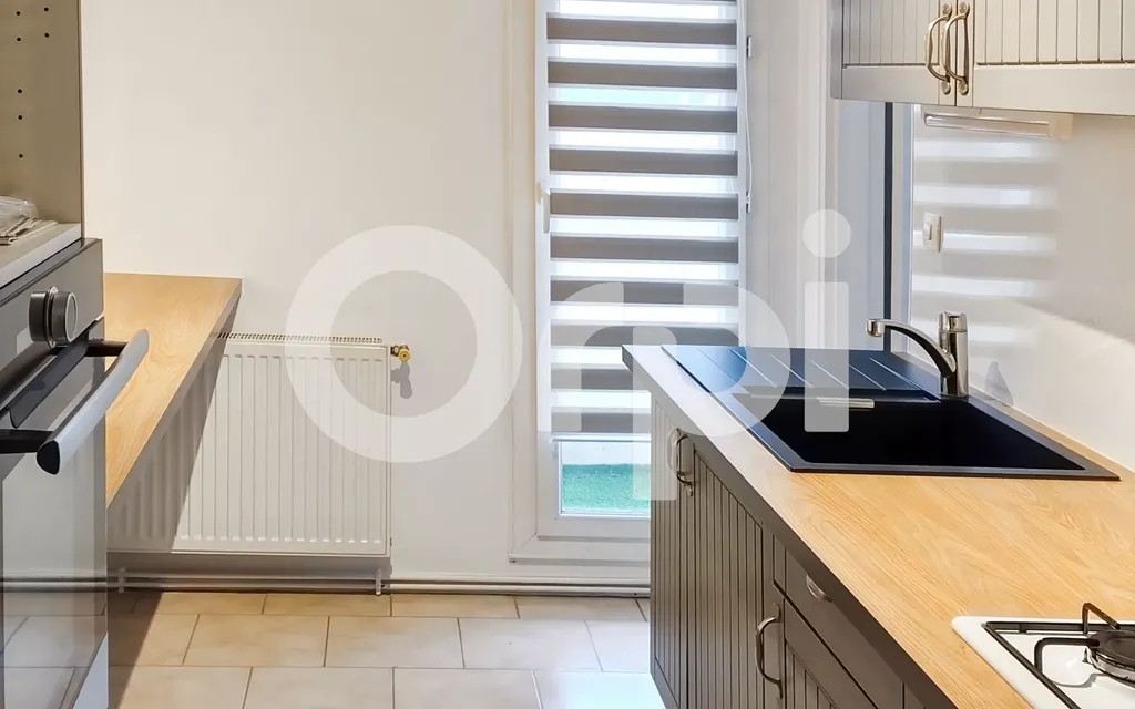 Achat appartement à vendre 2 pièces 51 m² - Le Plessis-Belleville