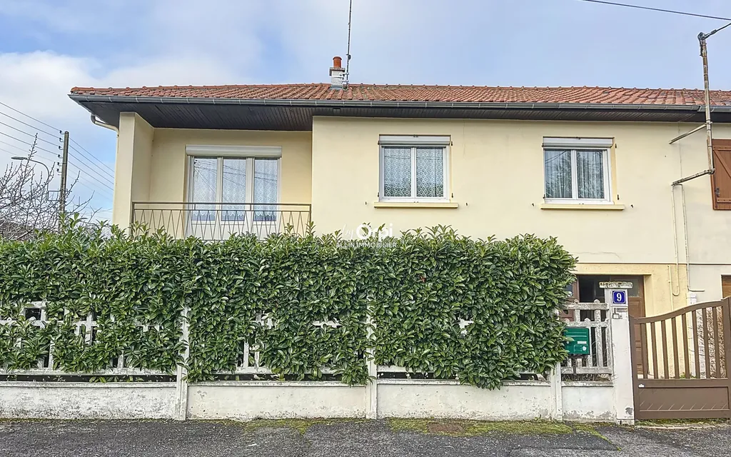 Achat maison à vendre 2 chambres 72 m² - Montluçon