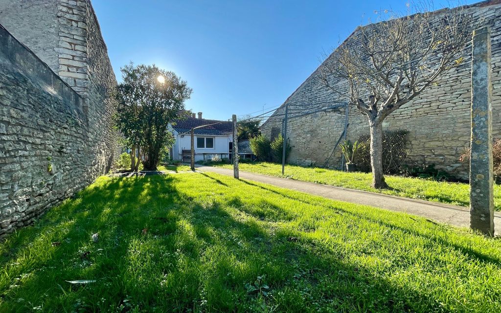 Achat maison à vendre 4 chambres 122 m² - Le Château-d'Oléron