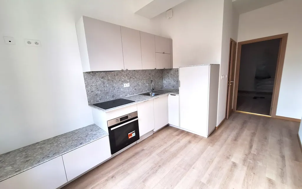 Achat appartement à vendre 3 pièces 38 m² - Saint-Laurent-du-Var