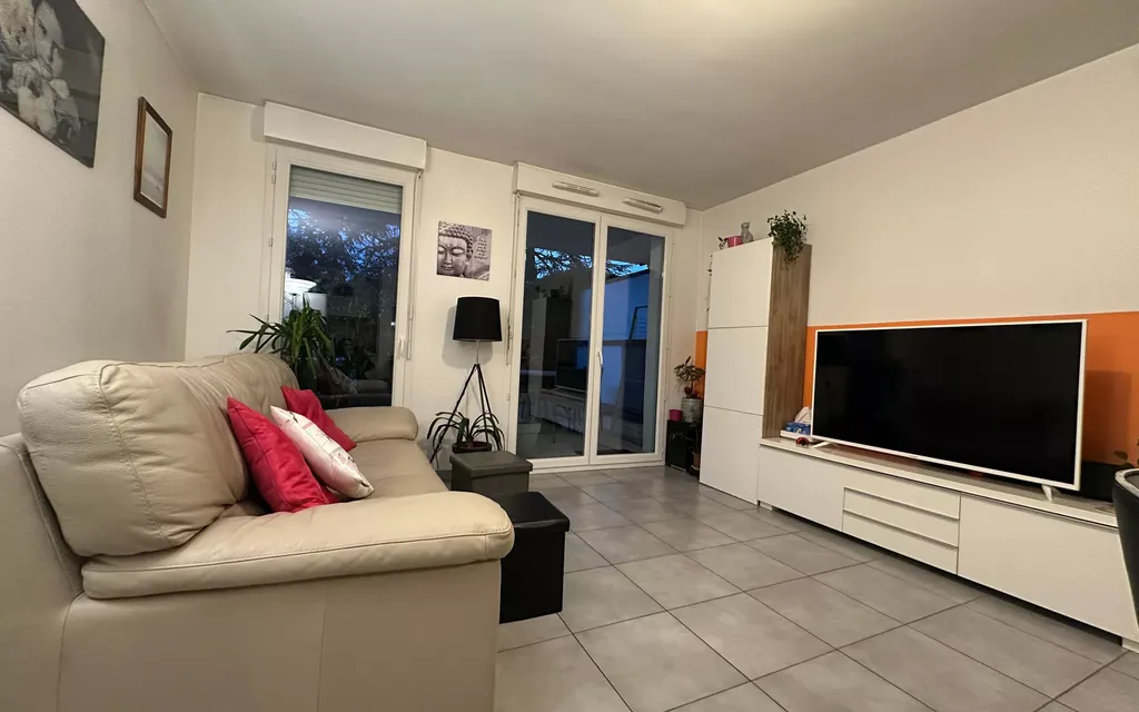 Achat appartement à vendre 3 pièces 66 m² - Saint-Égrève