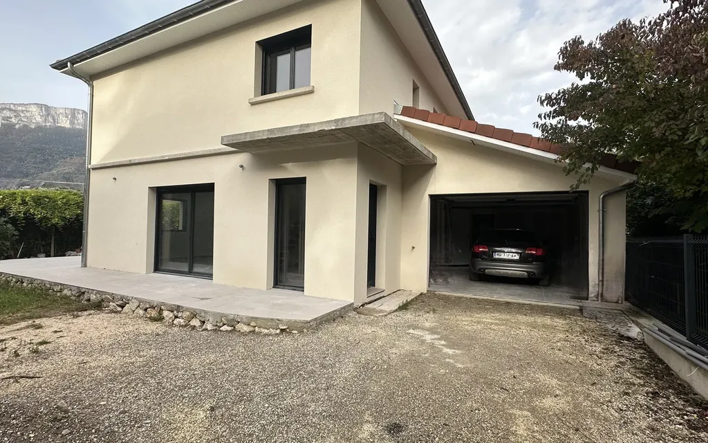 Achat maison à vendre 3 chambres 130 m² - Fontanil-Cornillon