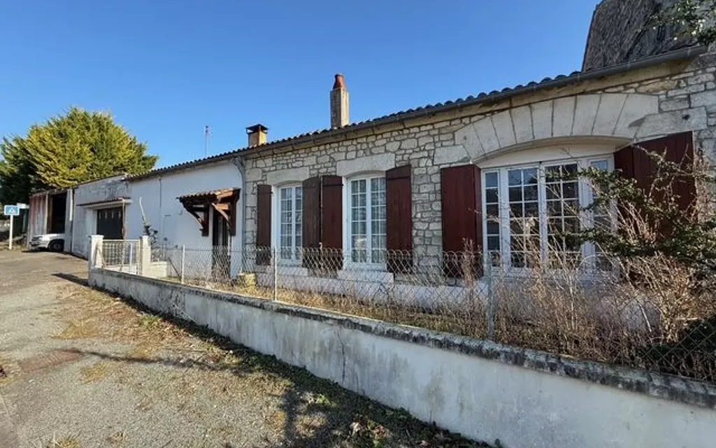 Achat maison à vendre 2 chambres 83 m² - Bussac-sur-Charente