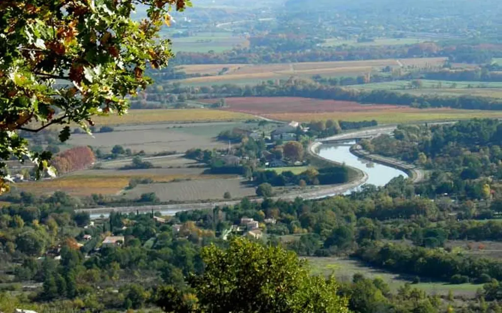 Achat maison à vendre 3 chambres 77 m² - Le Puy-Sainte-Réparade