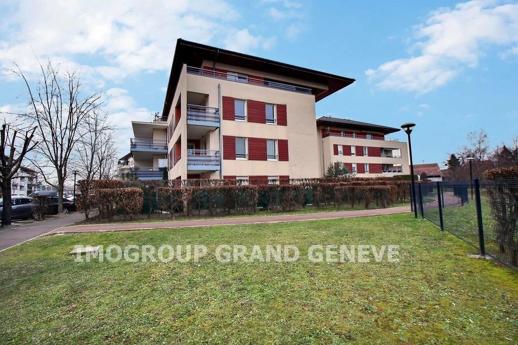 Achat appartement à vendre 4 pièces 90 m² - Ville-la-Grand