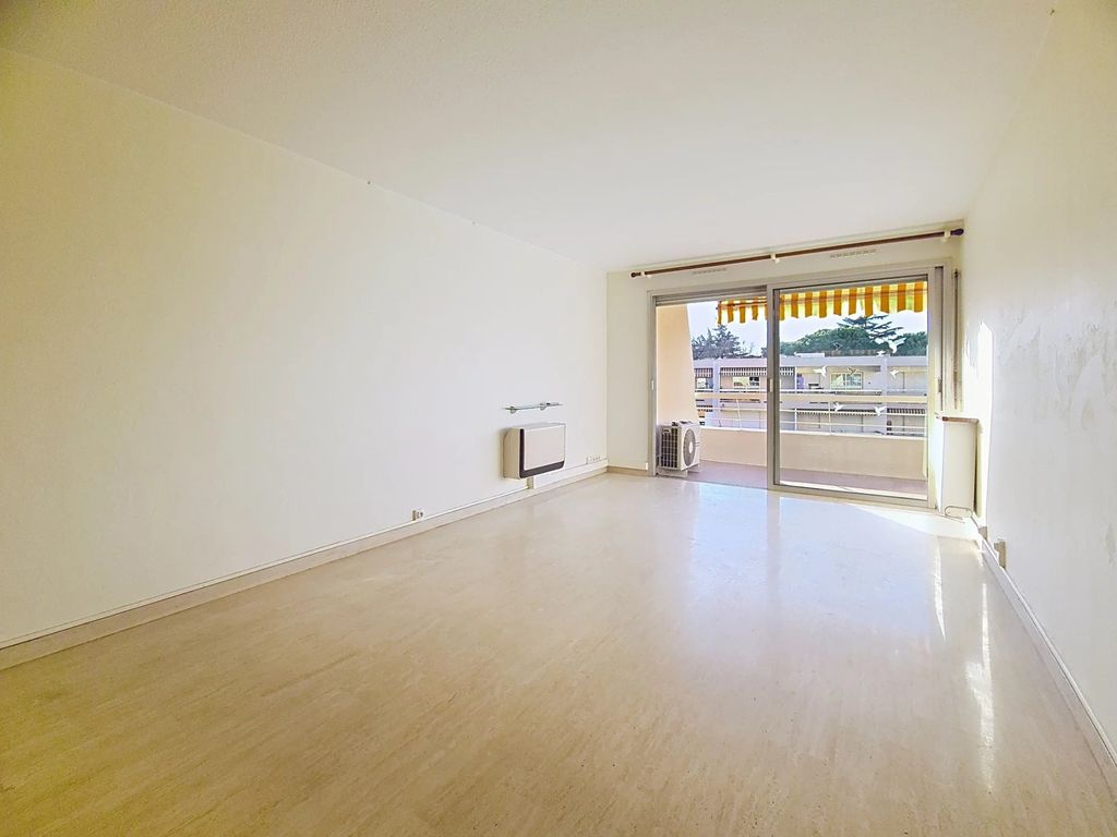 Achat appartement à vendre 3 pièces 69 m² - Le Cannet