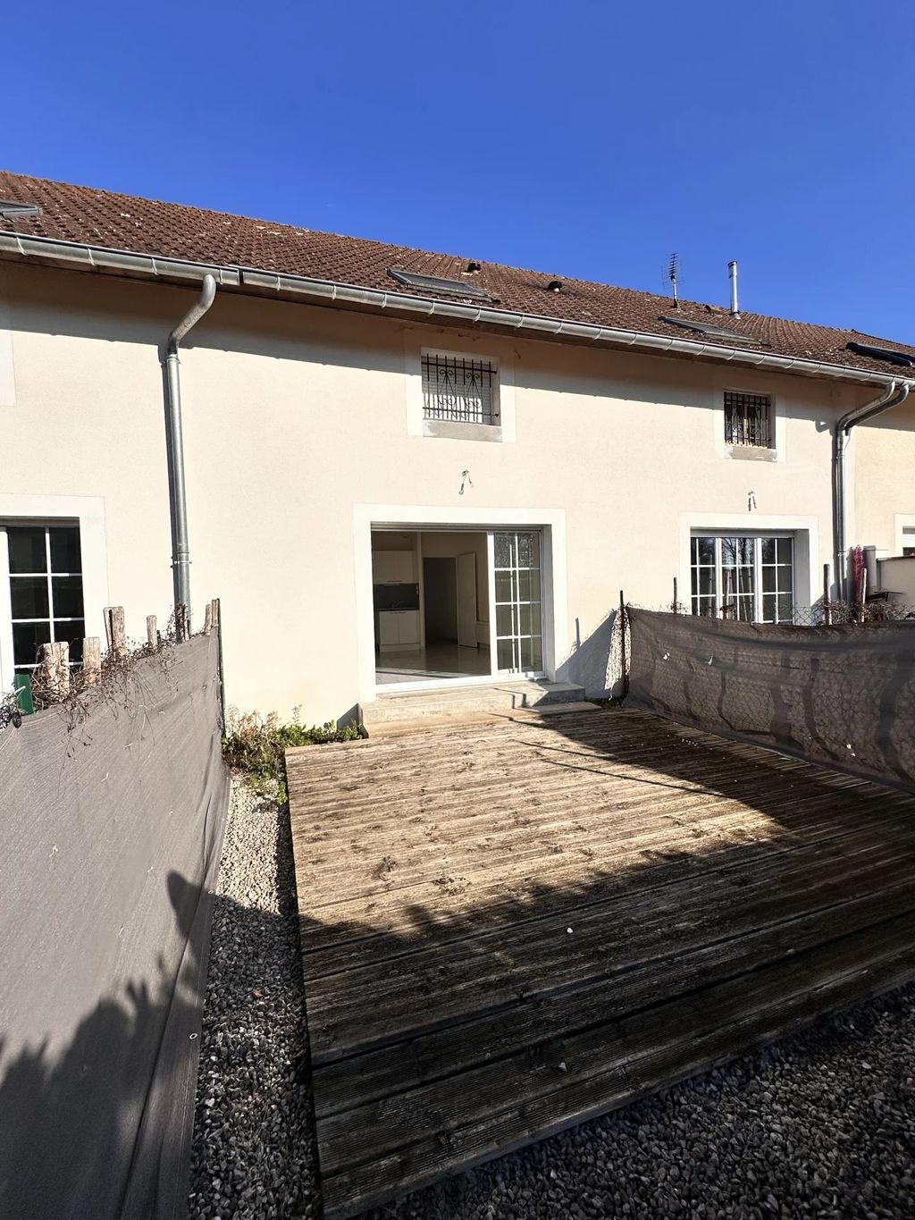 Achat appartement à vendre 3 pièces 87 m² - Izeure