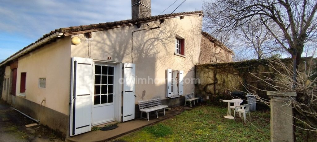 Achat maison à vendre 2 chambres 80 m² - Montbron