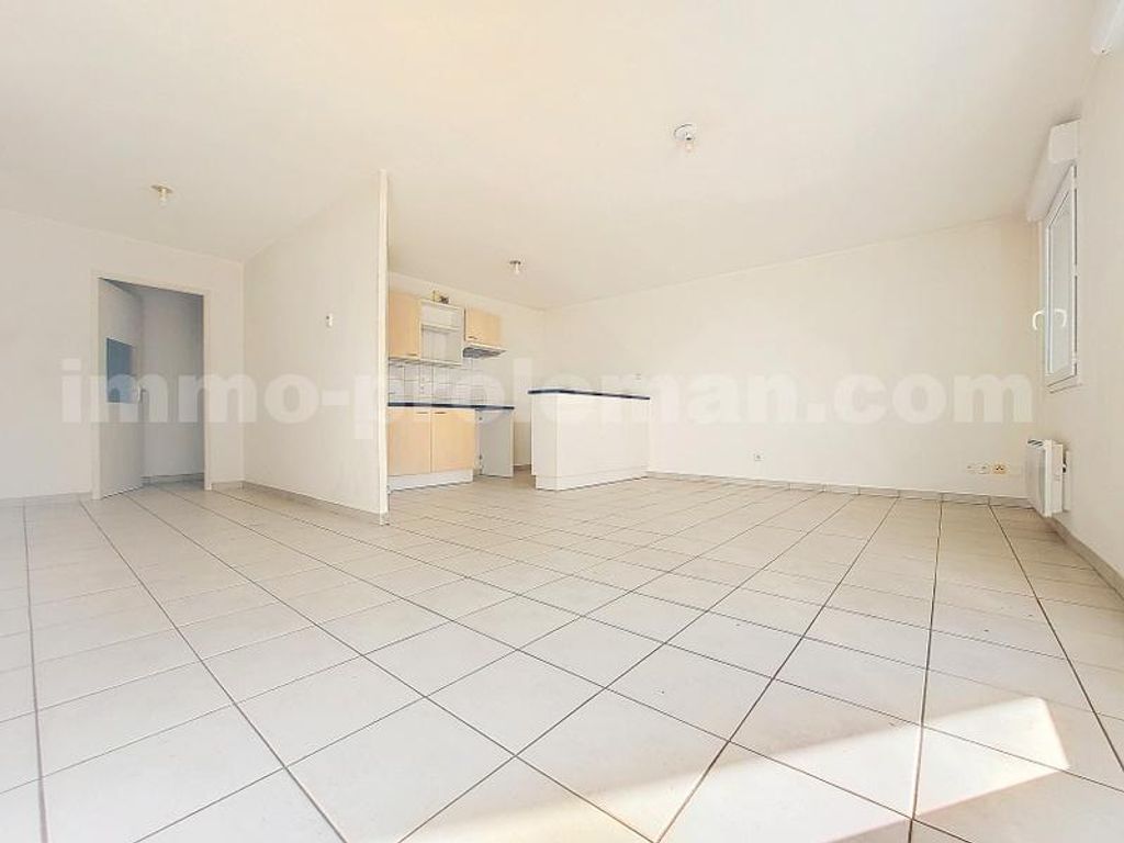 Achat appartement à vendre 3 pièces 66 m² - Vétraz-Monthoux