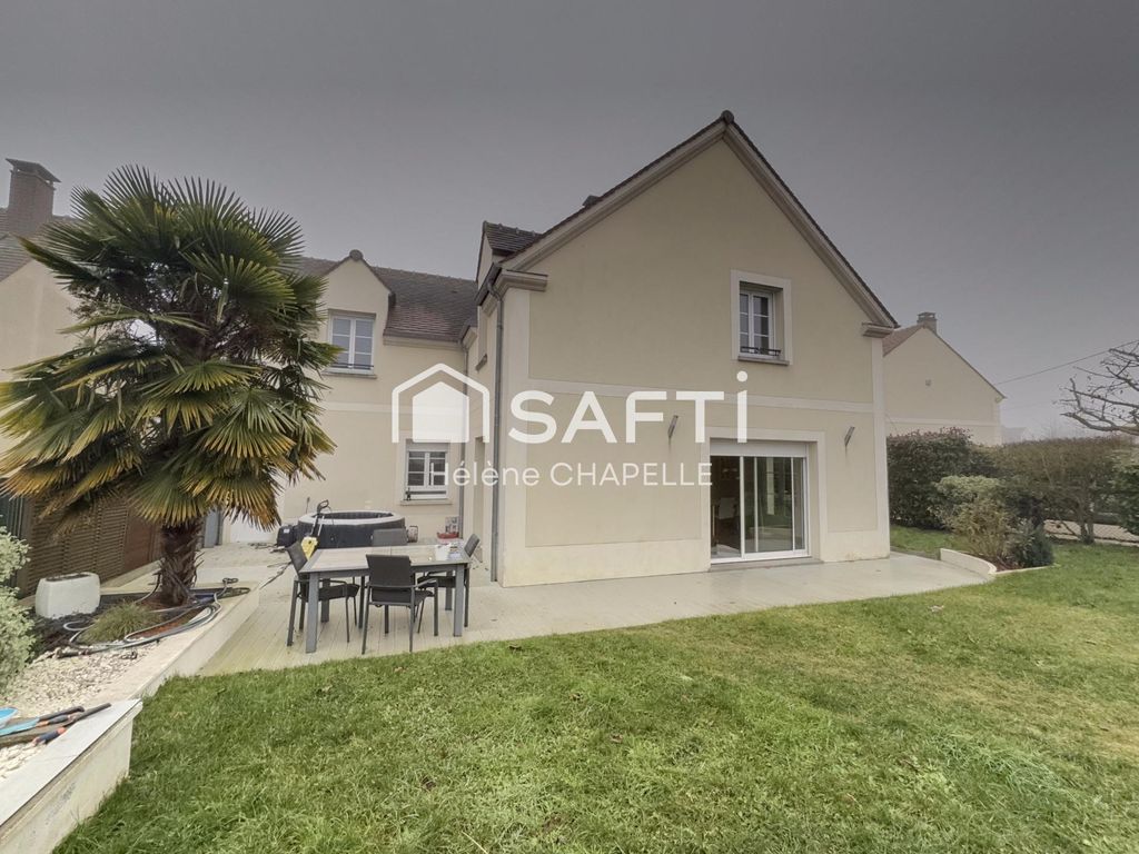 Achat maison à vendre 5 chambres 163 m² - Belloy-en-France