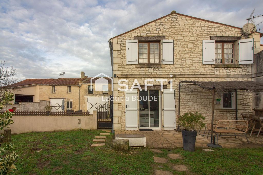 Achat maison à vendre 4 chambres 122 m² - Thairé