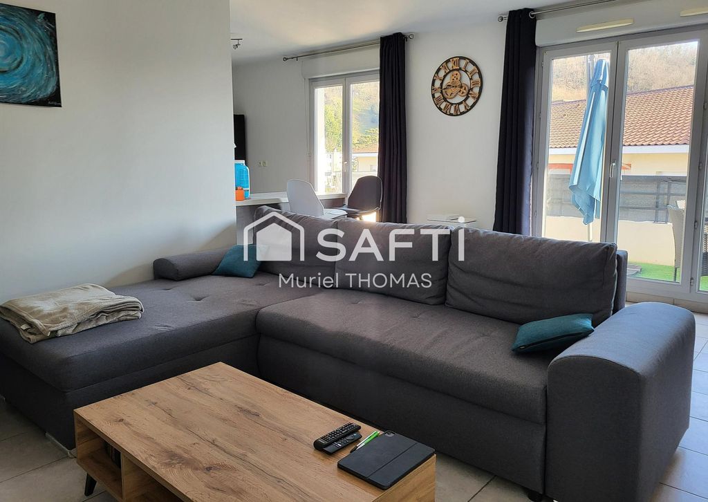 Achat appartement à vendre 3 pièces 67 m² - Bourgoin-Jallieu