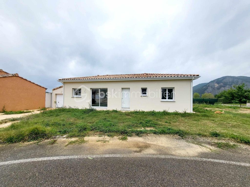 Achat maison à vendre 3 chambres 94 m² - Vallon-Pont-d'Arc