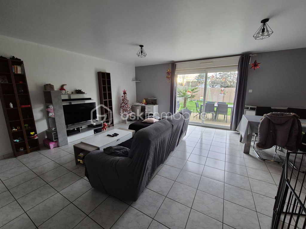 Achat maison à vendre 4 chambres 99 m² - Bonneval