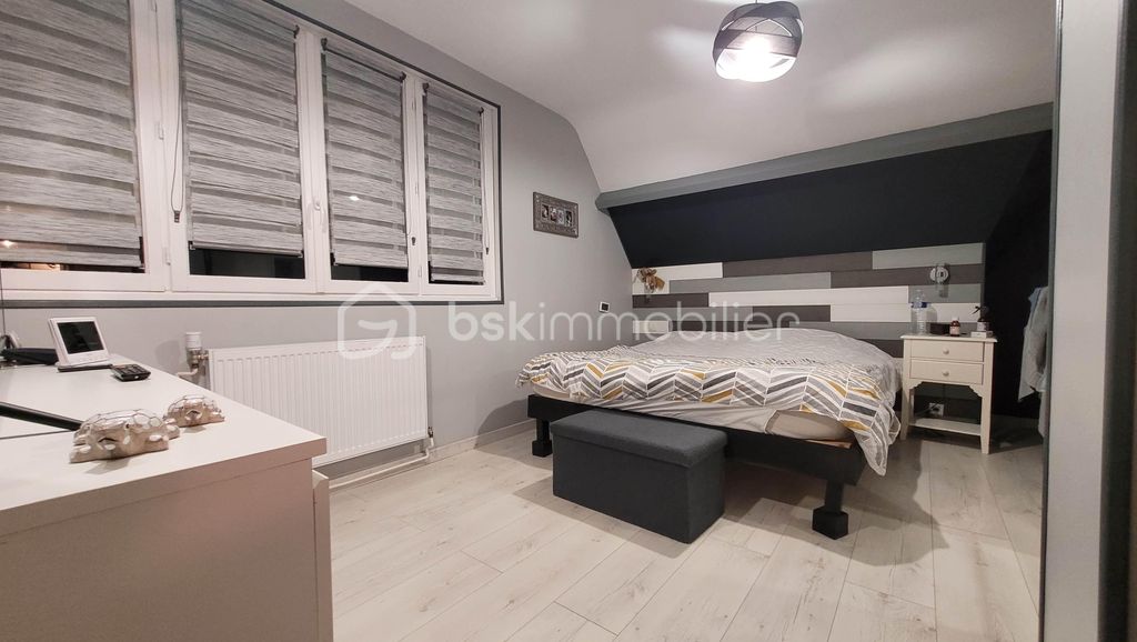 Achat maison à vendre 4 chambres 125 m² - Beauvais