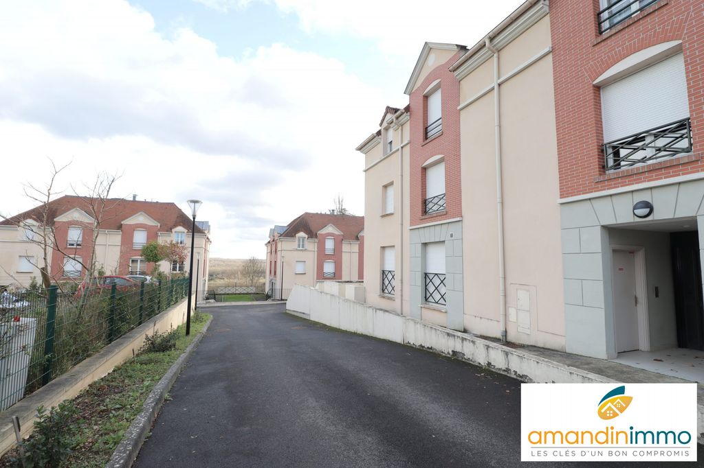 Achat appartement à vendre 2 pièces 47 m² - Saint-Fargeau-Ponthierry