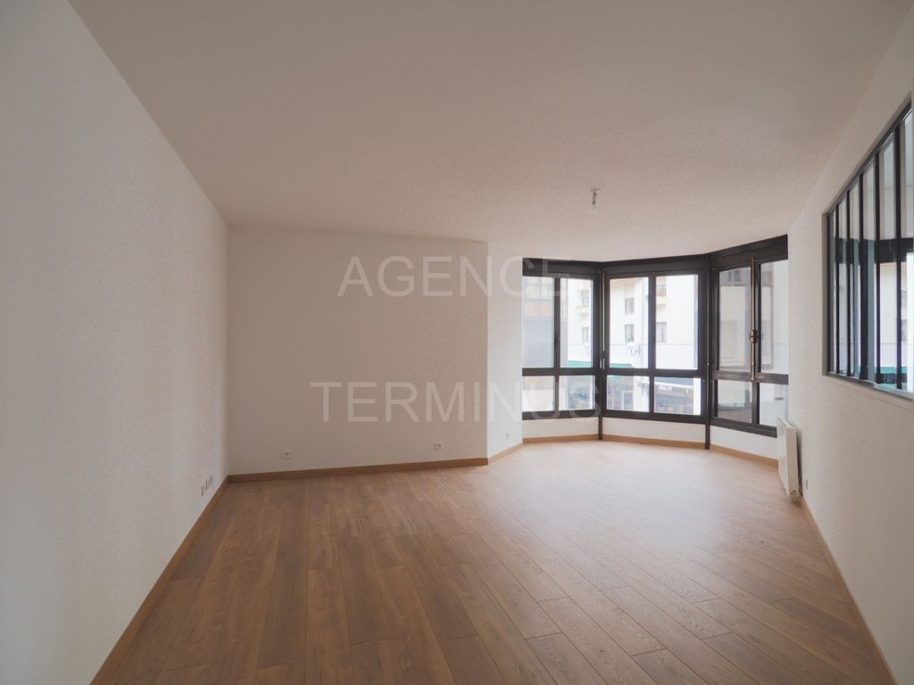 Achat appartement à vendre 2 pièces 57 m² - Enghien-les-Bains