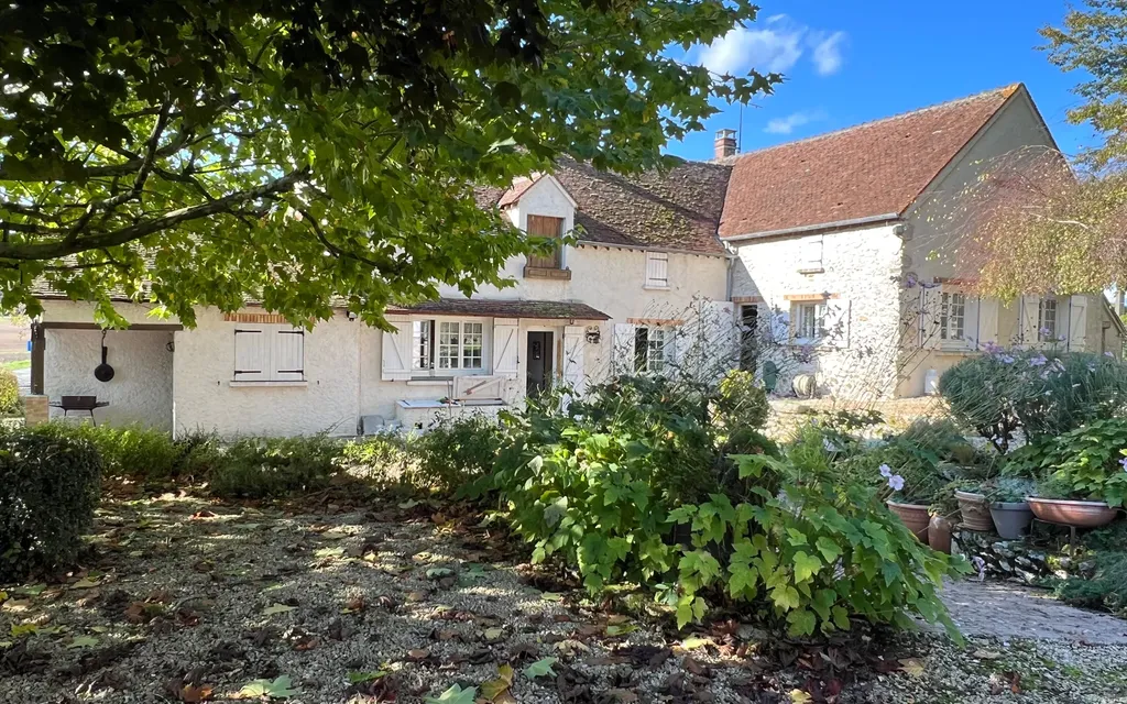 Achat maison à vendre 4 chambres 201 m² - Jouy-le-Châtel