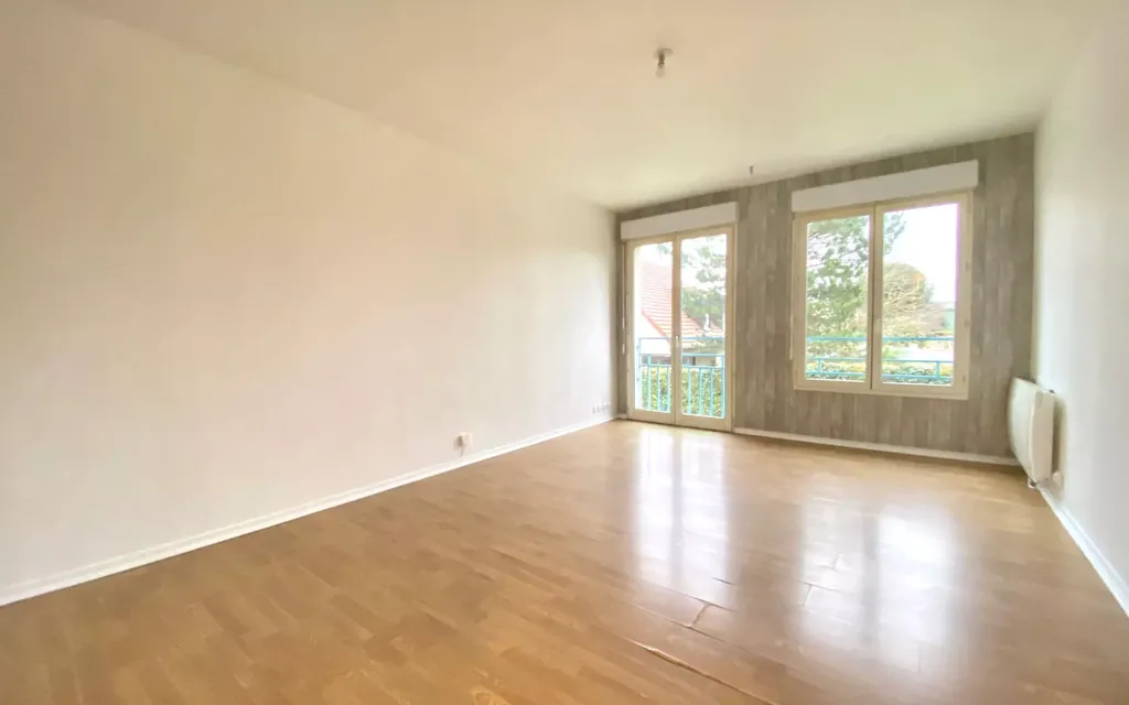 Achat appartement à vendre 2 pièces 43 m² - Épône