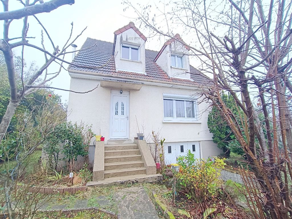 Achat maison à vendre 5 chambres 168 m² - Fontenay-le-Fleury