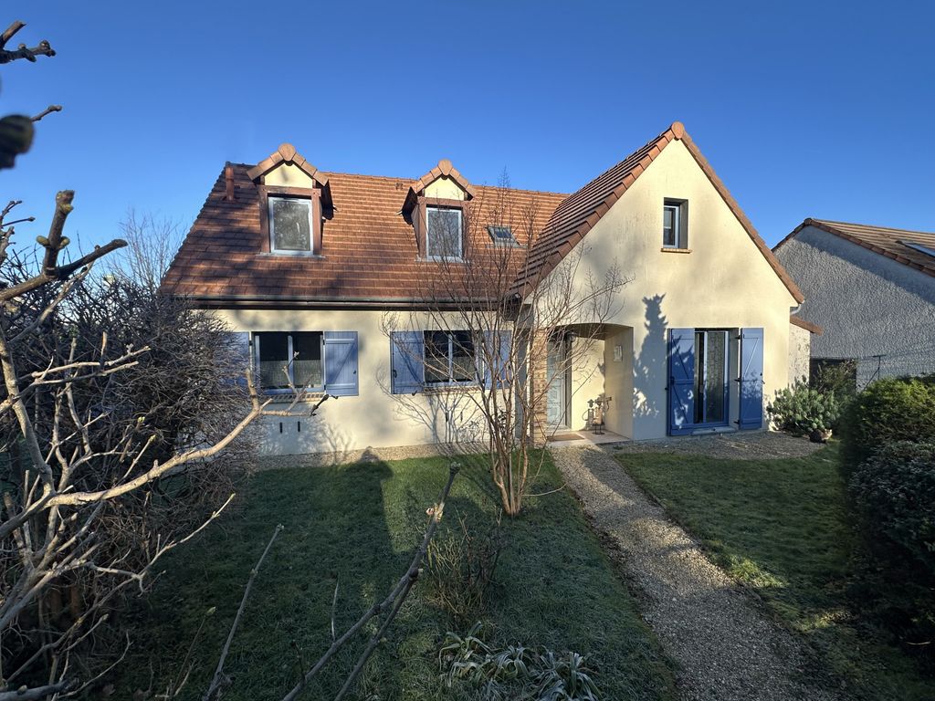 Achat maison à vendre 4 chambres 142 m² - Vaux-le-Pénil