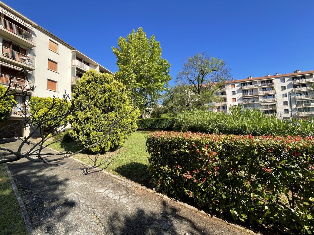 Achat appartement à vendre 3 pièces 58 m² - Toulon