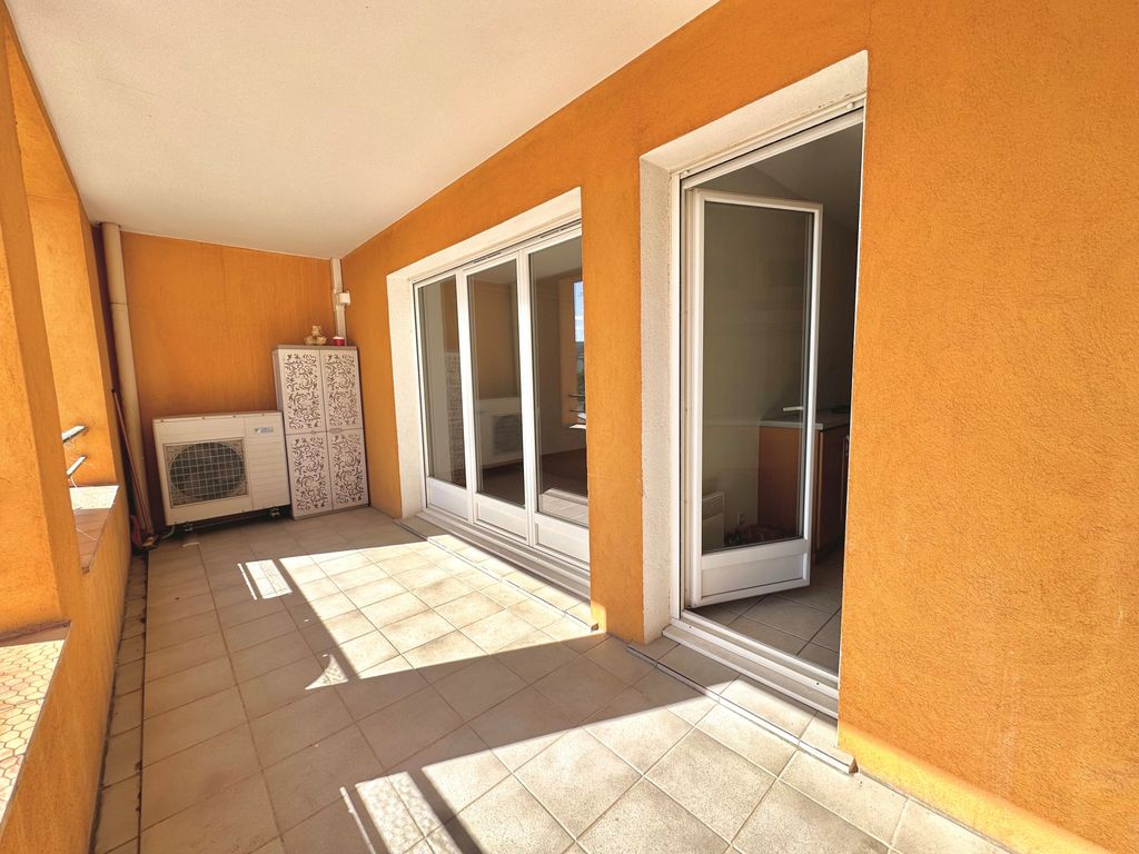 Achat appartement à vendre 4 pièces 86 m² - Sainte-Maxime