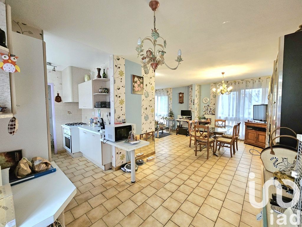 Achat maison à vendre 3 chambres 84 m² - Bouffémont