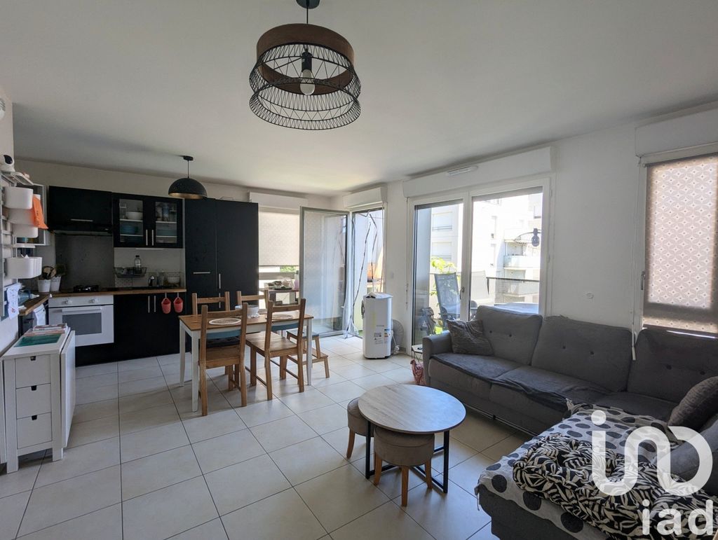 Achat appartement à vendre 4 pièces 79 m² - Villeurbanne